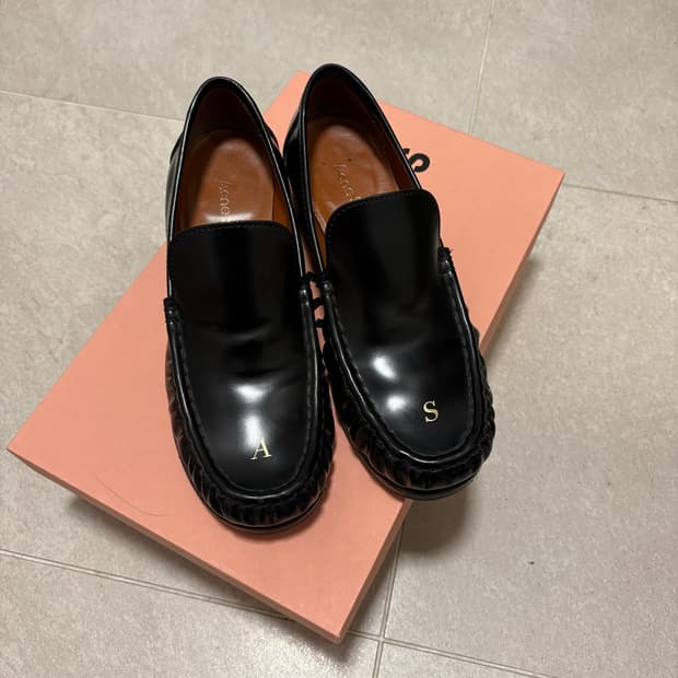 acne studios 아크네 로퍼 37사이즈