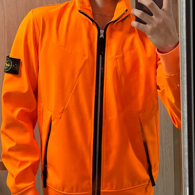 스톤아일랜드 소프트쉘 자켓 M