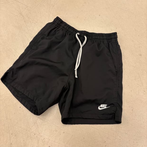 나이키 퓨추라 블랙 하프팬츠