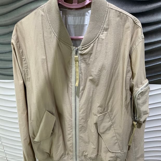 헬무트랭 봄버 M사이즈