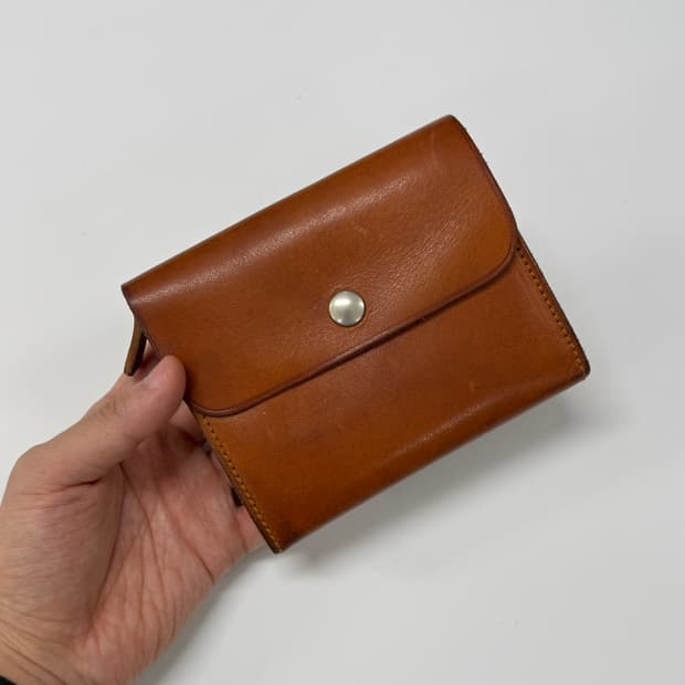 MHL leather wallet
