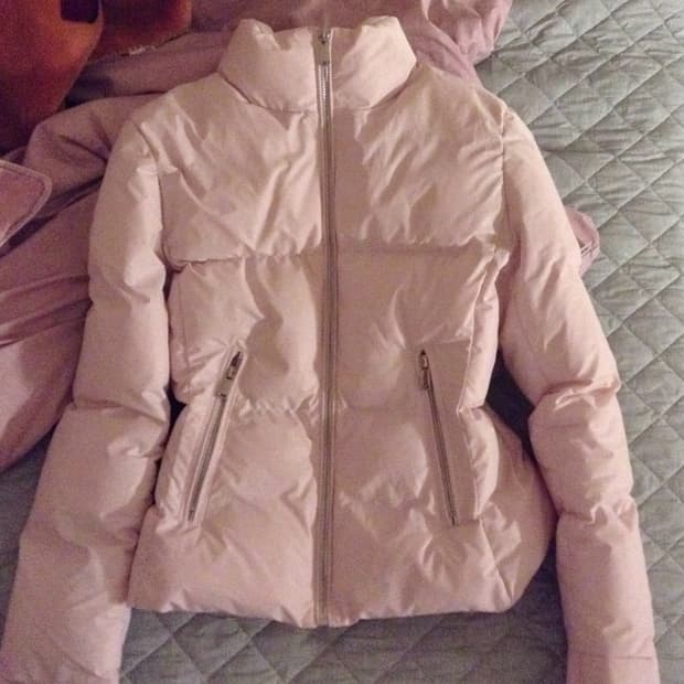 덕다운 슬림핏 핑크 필라테스 패딩