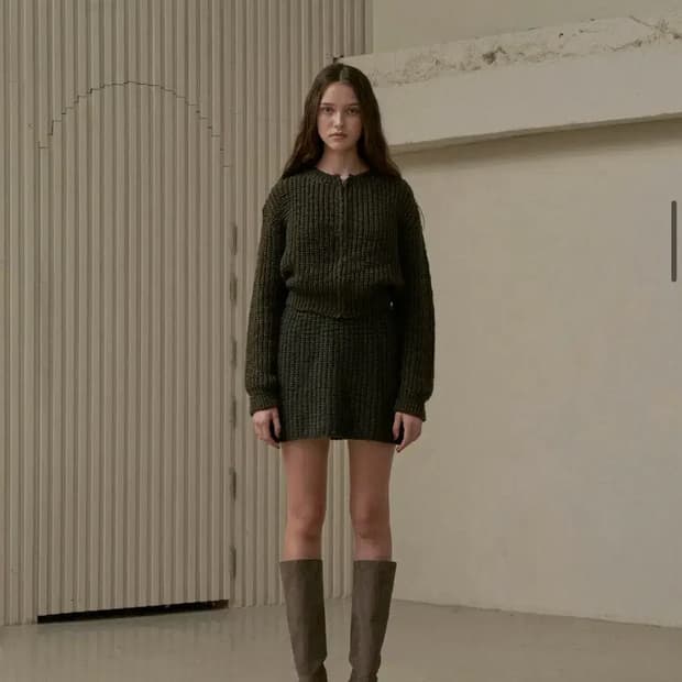 Smoothmood(스무드무드) 청키 크롭 니트 집업