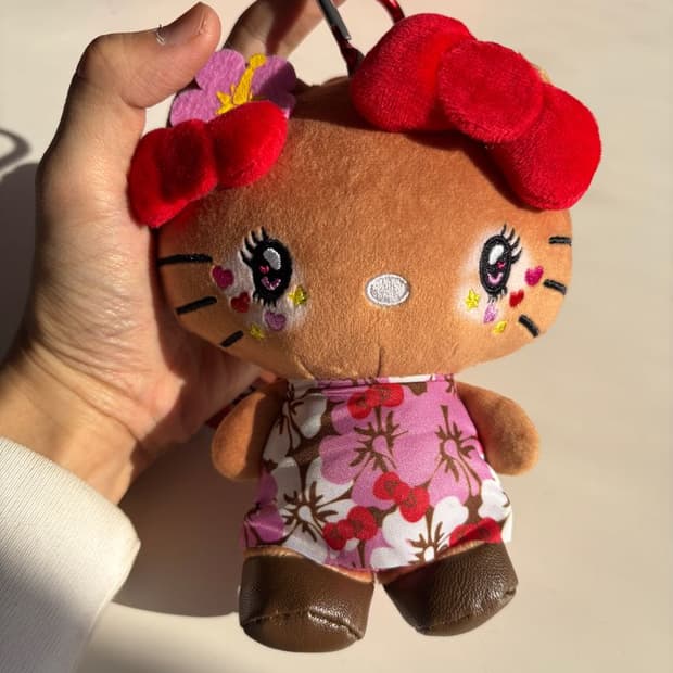 KOGYARU HELLO KITTY POUCH 코갸루 헬로 키티 파우치