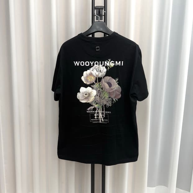 [52] 우영미 플라워 반팔 블랙
