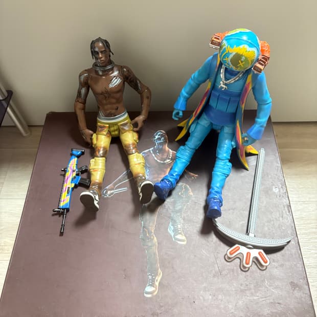 Travis scott Fortnite  figure