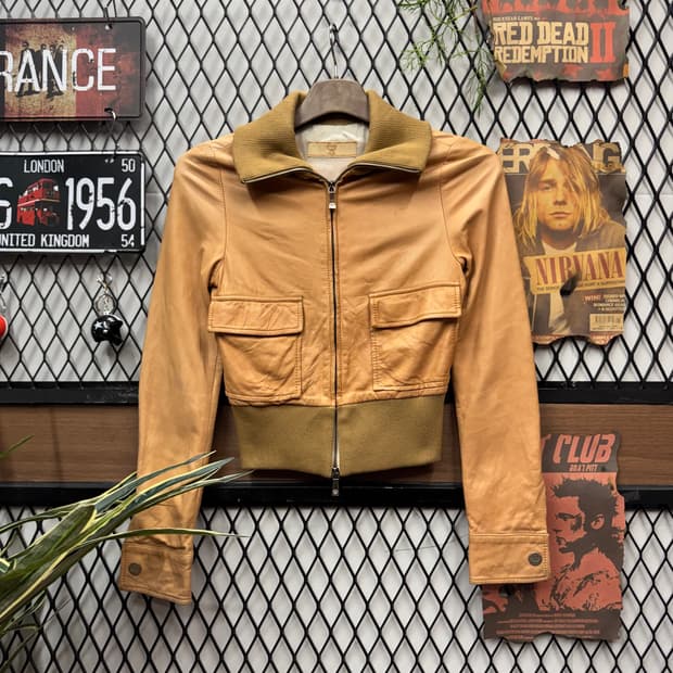 00s MCM 램스킨 크롭 레더 자켓 밑단 시보리 디테일 오렌지