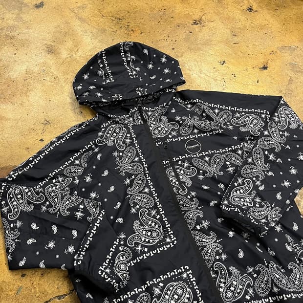 [정품/XL] 커버낫 페이즐리 후드 바람막이 블랙 b8