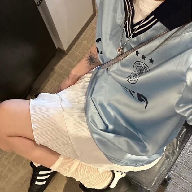 시눈 스포티 트랙 하프 슬리브셔츠 더스티블루(홍주 착용)