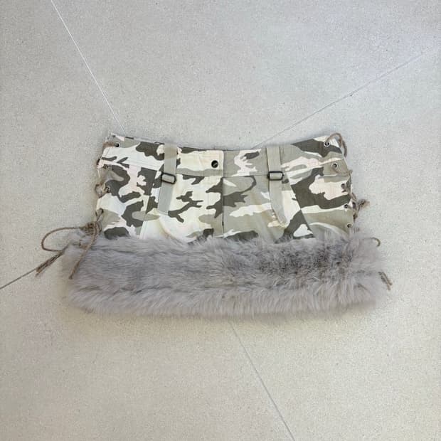 카모 아일렛 커스텀 퍼스커트