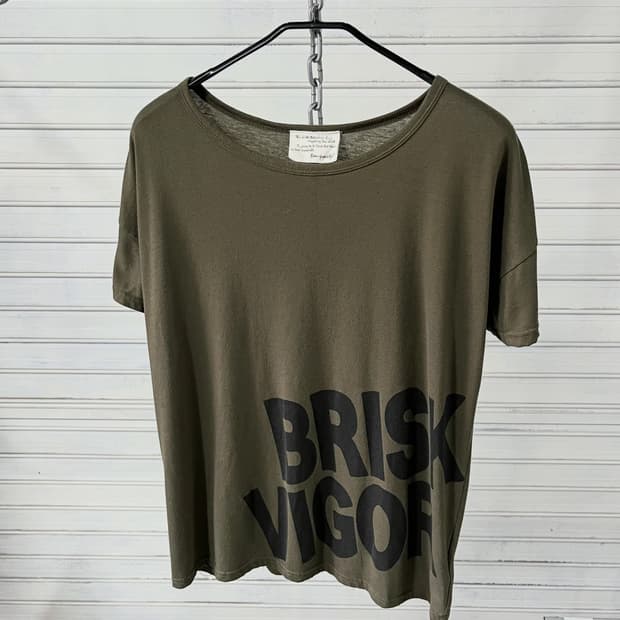 im party brisk vigor tee
