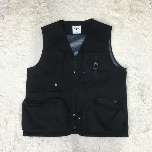 자라 테크웨어 베스트 CC27