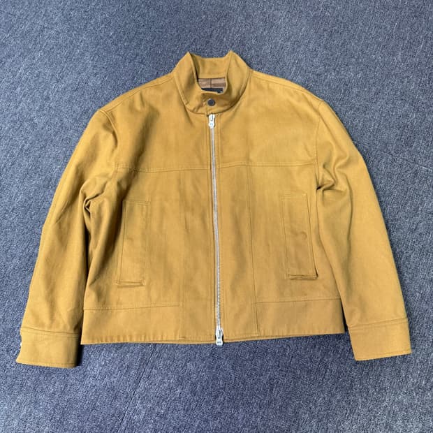일꼬르소 하이넥 크롭 카멜 블루종 자켓