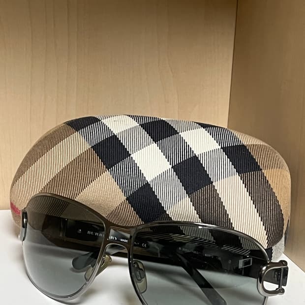 지방시 선글라스