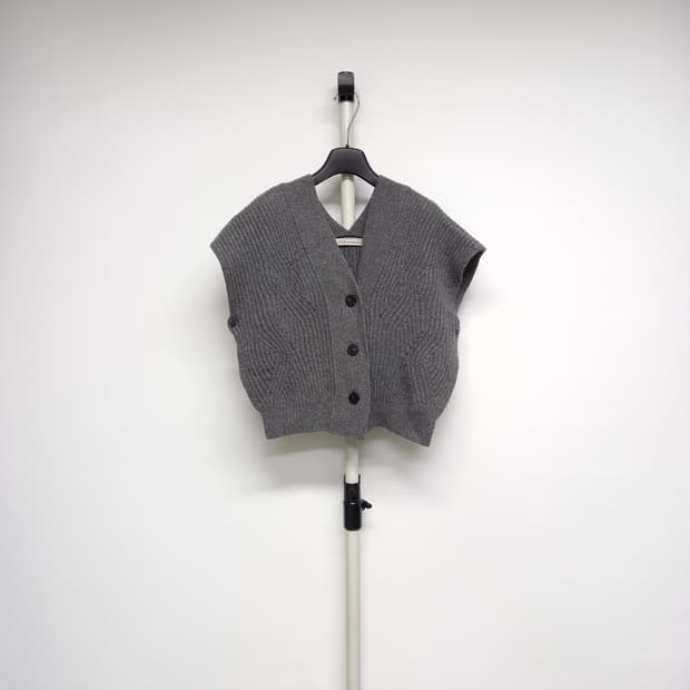 새 모에 MOE 춘추동 캐시미어블랜 숏 베스트 F 44-77