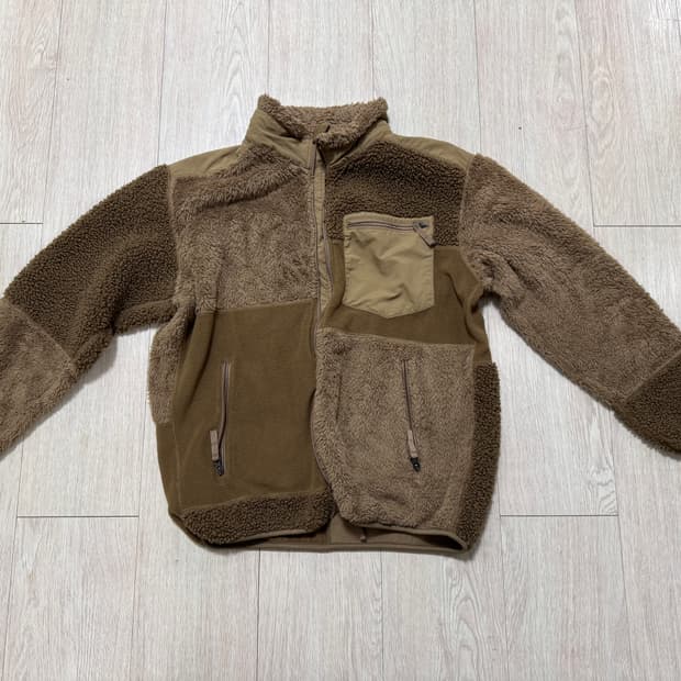 엔지니어드가먼츠X유니클로 플리스 자켓