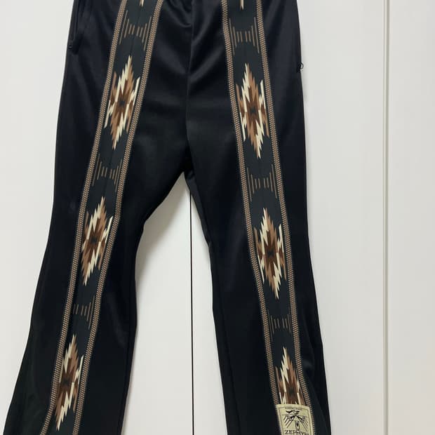 캐피탈 트랙팬츠