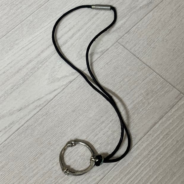 솔로이스트 글라스 목걸이