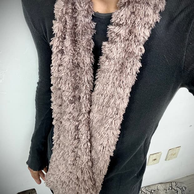 “Vintage” Dark Pink Fur Scarf
