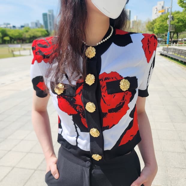 발망 플로랄 로즈 크롭 니트 가디건 36 백화점판