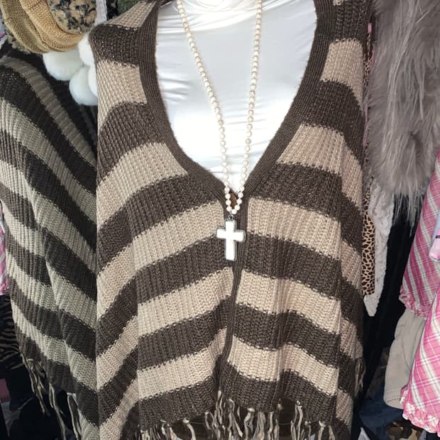 세실맥비 쿠마모리 라떼갸루 단가라 니트케이프