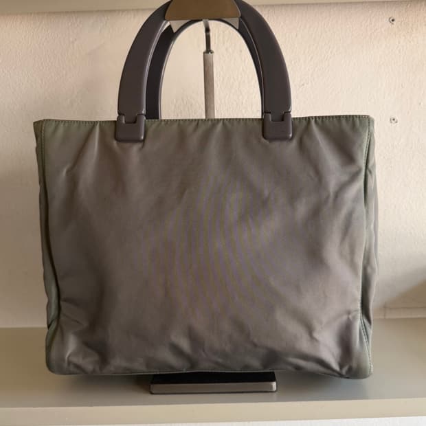 early 00s 프라다 포코노 플라스틱 핸들 백