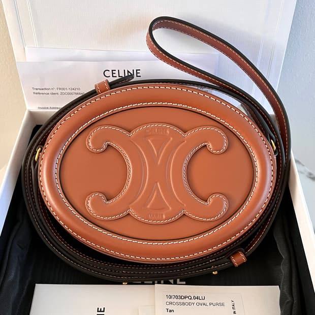 [미사용/정품] 셀린느 오벌펄스 미니 트리옹프 탄 크로스백 가방