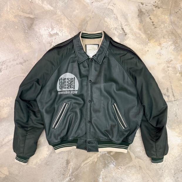디젤 마스터피스 90S 레더 바시티 자켓 다크그린