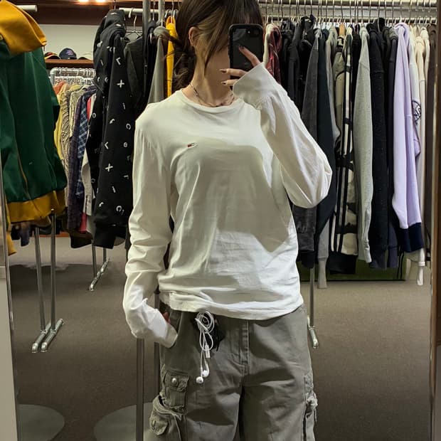 S)Tommy Jeans 빈티지 화이트 크루넥 긴팔