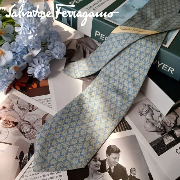 살바토레 페라가모 블루 여우 모티브 넥타이 9cm A+등급 E770
