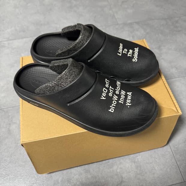 우포스 x 타카히로미야시타 더 솔로이스트 클로그