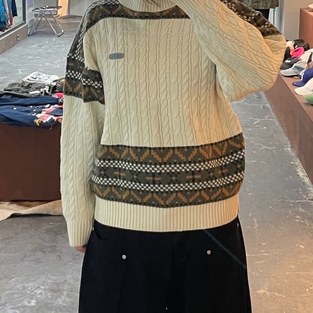 마리떼 프랑소와저버 가죽패치 목폴라 니트 H1975