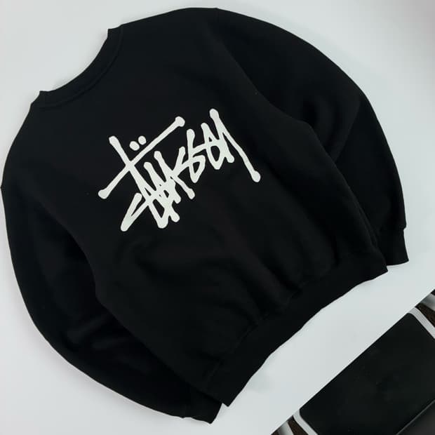 Stussy  스투시 베이직 스탁로고 블랙 맨투맨 