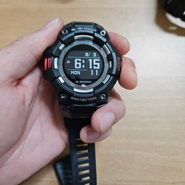 카시오 지샥 G-SHOCK GBD100
