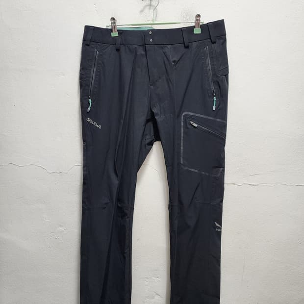 살레와 기능성 하이퍼 플랩 바지