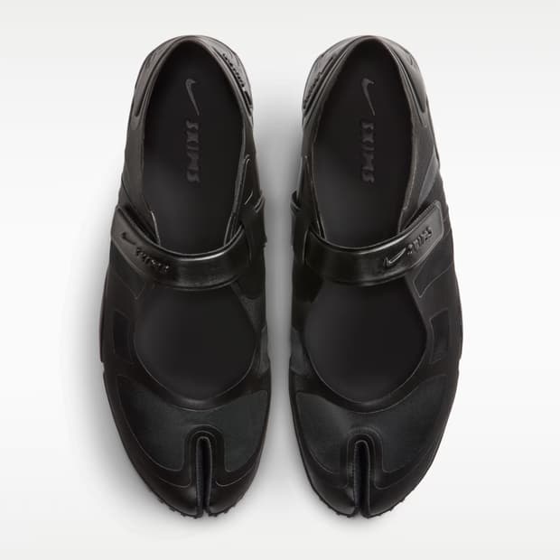 [NIKExSKIMS] 나이키스킴스 리프트 새틴 240 새상품 판매