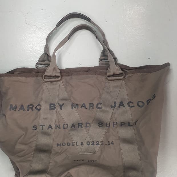 마크 제이콥스 스탠다드 서플라이 토트백