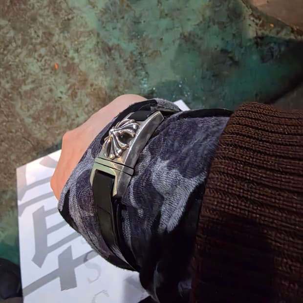 크롬하츠 CH플러스 레더팔찌