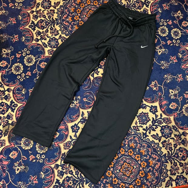 나이키(Nike) 드라이핏 써마 클레식 기모 팬츠
