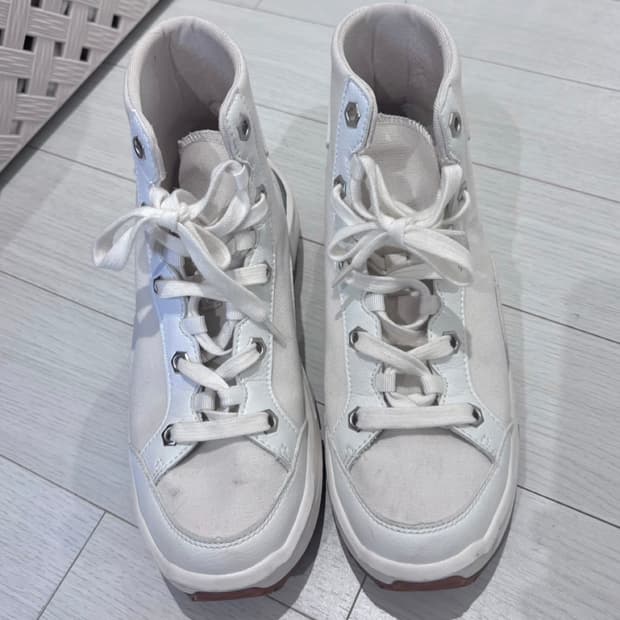 무신사 크림 브랜드 폴더라벨 시티트래커 235 키높이 운동화 하이스니커즈