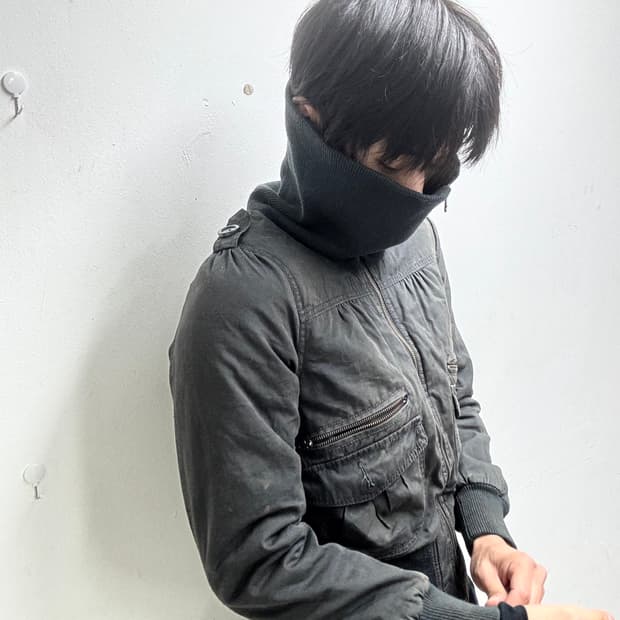 2000s Design Bomber-Fit Crop High Neck S