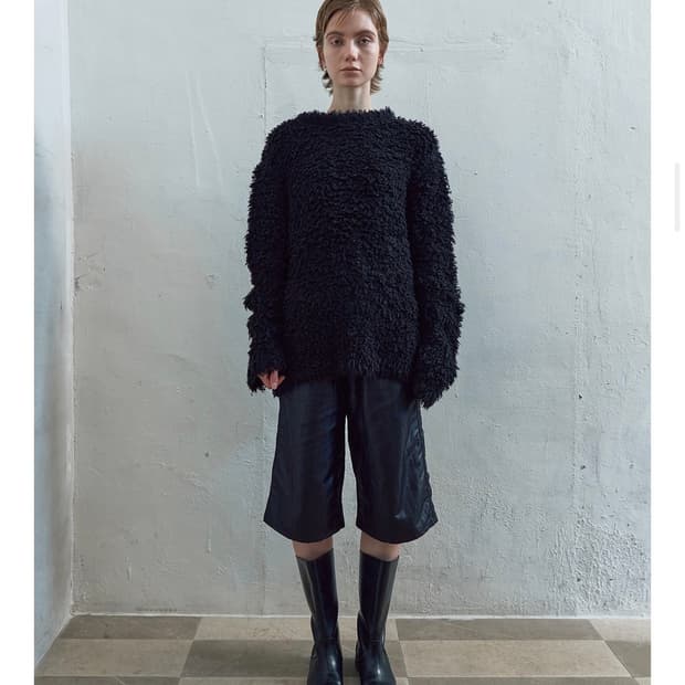 낫띵에브리띵 오버사이즈드 퍼지 스웨터 