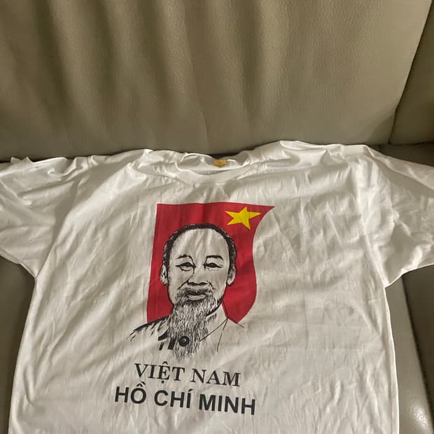 빈티지 베트남 호치민 티셔츠