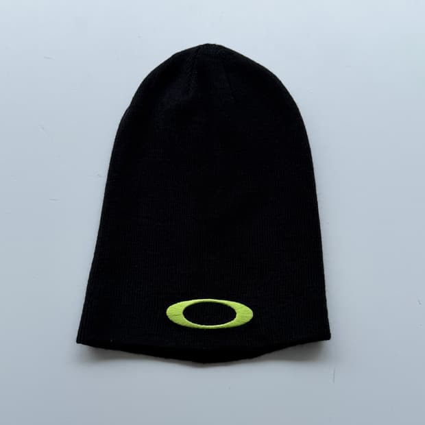 OAKLEY 오클리 자수 로고 비니 (블랙/네온그린)