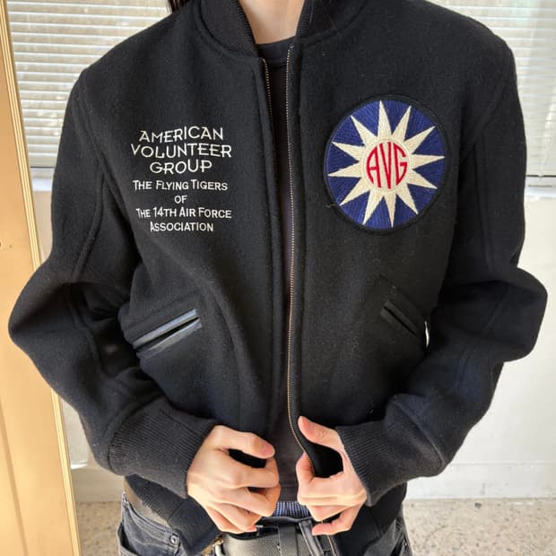 Real McCoy's AVG Flying Tigers 바시티 자켓