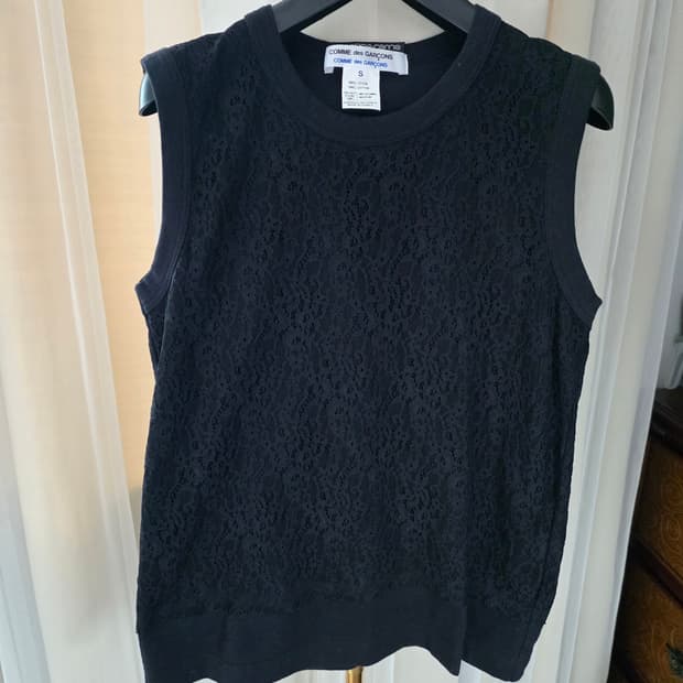 꼼데가르송 블랙 레이스 민소매 티셔츠 레이스