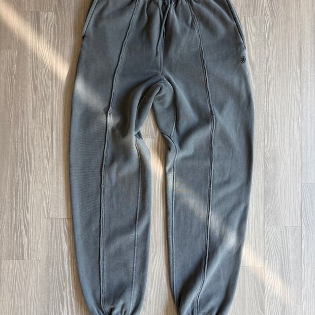 헤리티지플로스 피그먼트 스웻팬츠 XL 차콜 팝니다