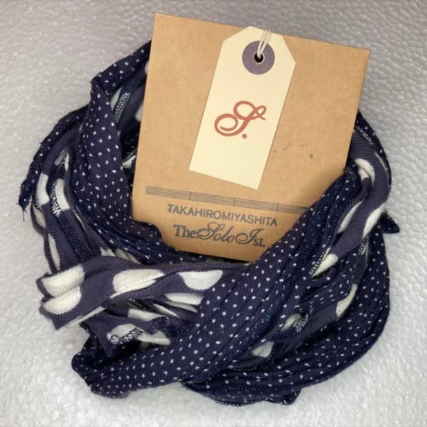 구매글) 솔로이스트 스카프 삽니다.