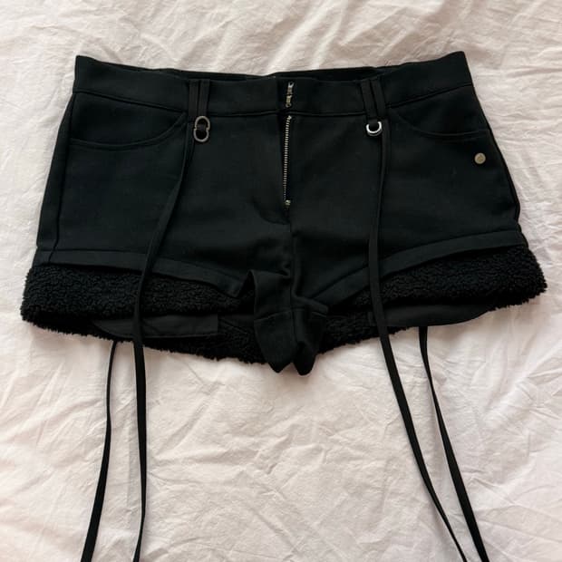 오호스 마이크로 울 쇼츠 블랙