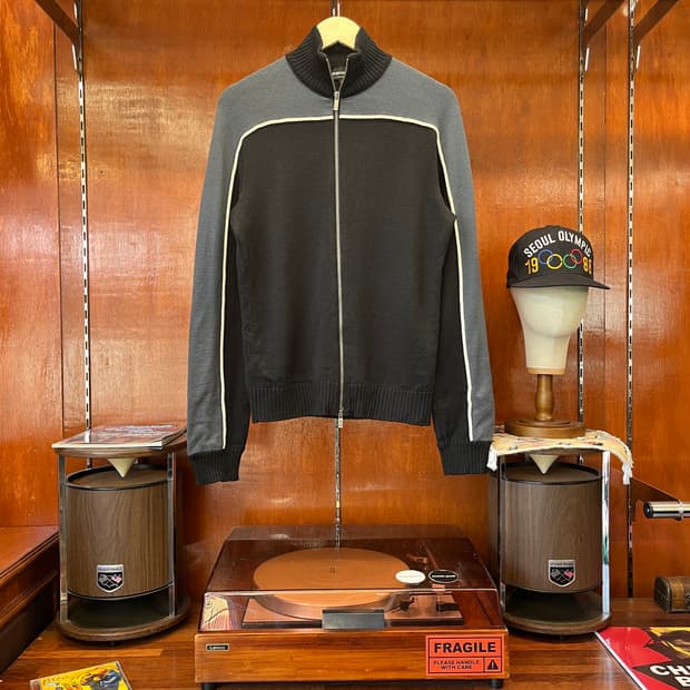 엠포리오 아르마니 울 니트집업 [ 100 ]